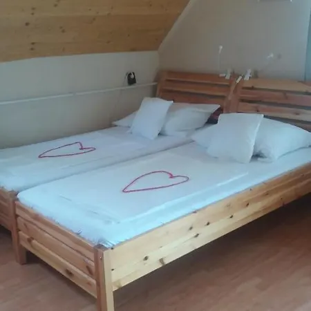 Vakacio شقة *