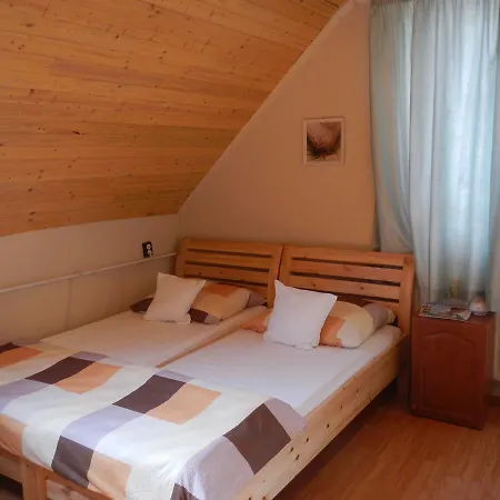 Vakacio Apartman *