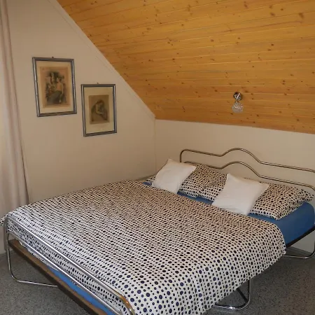 Vakacio Apartman Balatonalmadi